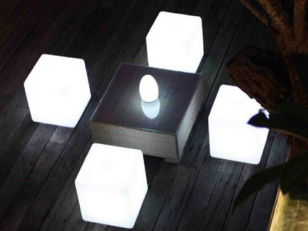 12色 LED ボックス チェア スツール おしゃれ コンパクト 充電式 パーティー 光る チェアー 椅子 小さい 低め スクエア 正方形 ミニ クラブ バー デザイン ヒカリ カラー インテリア 高級 アイテム モダン 可愛い かわいい クラシック クラシカル レトロ 誕生日